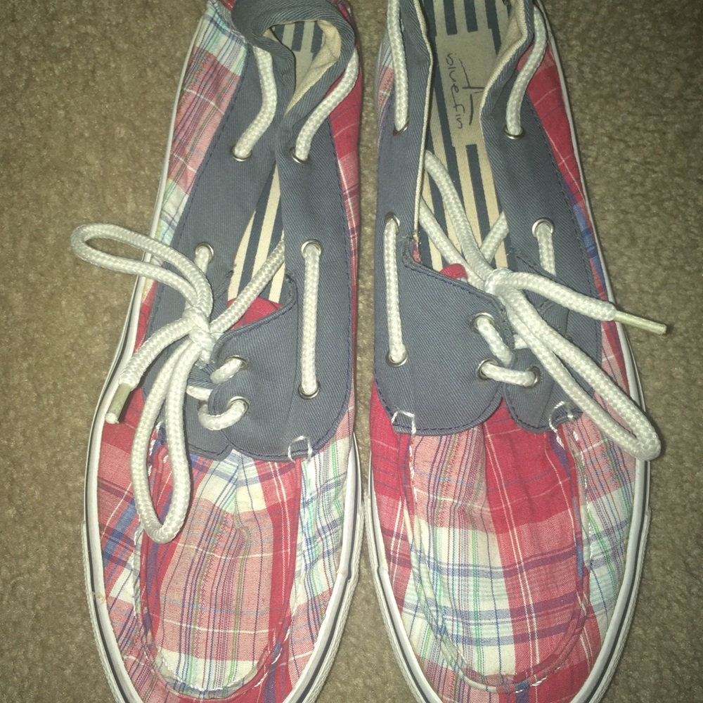Cute Shoes - Picture 2 of 2